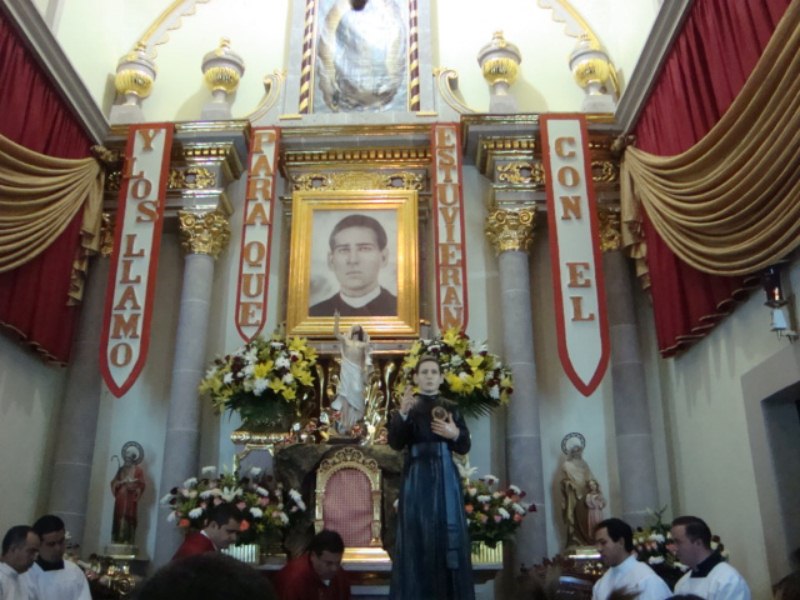 Interior del Santuario de Santo Toribio Romo.